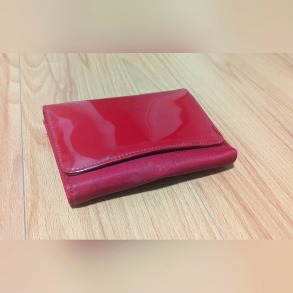 Red Wallet - image 1